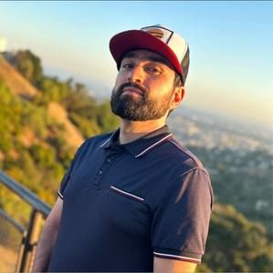 Meet your Posher, Ayman